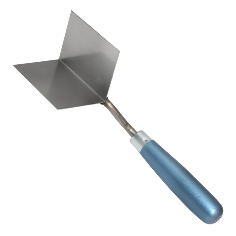 KUBALA LOPATICA ZA KITANJE Lesen lakiran ročaj, inox, zunanji kot. 85x60x60mm