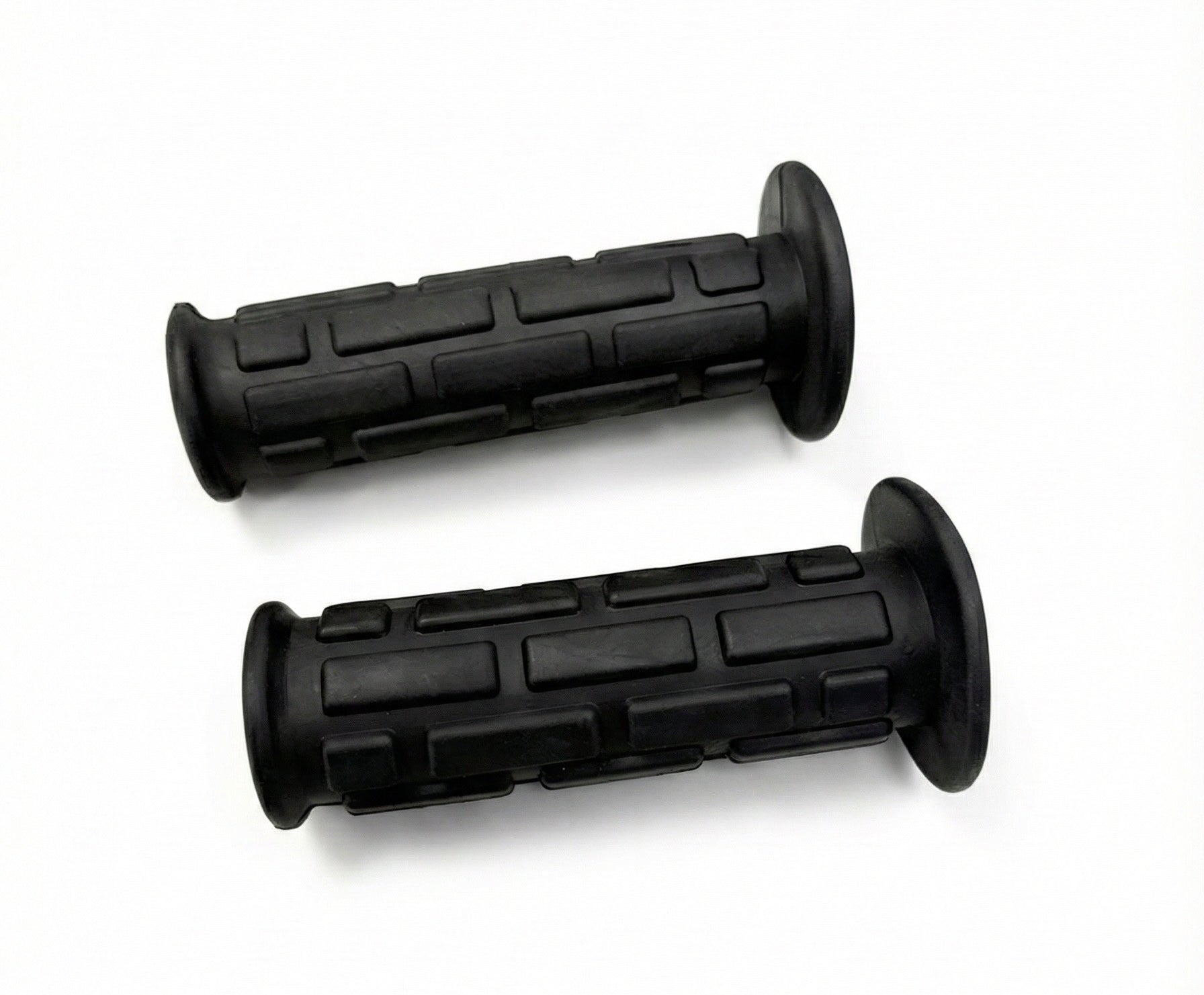 Guma ročke za Tomos črna (217437 / 217437) trša guma