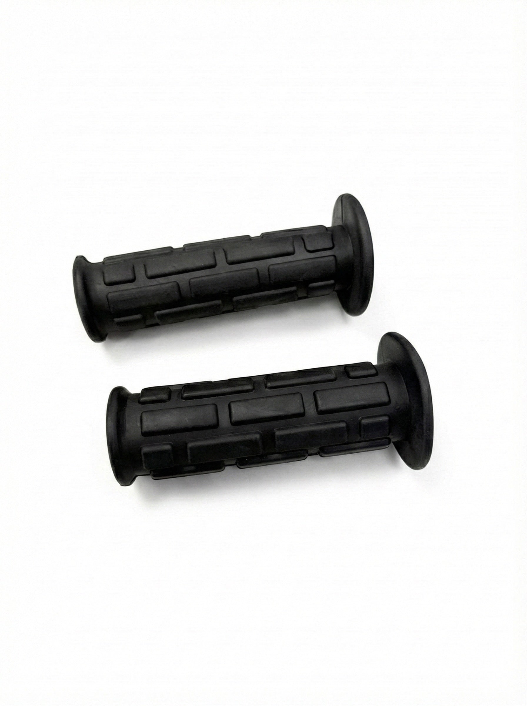 Guma ročke za Tomos črna (217437 / 217437) trša guma