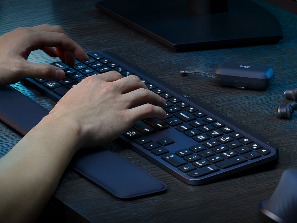 Tipkovnica in miška Logitech MX Keys S COMBO, grafitna, SLO g.