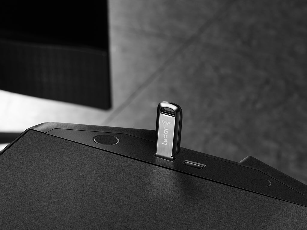 USB ključek Lexar JumpDrive M400, 64GB, USB 3.0, 150 MB/s