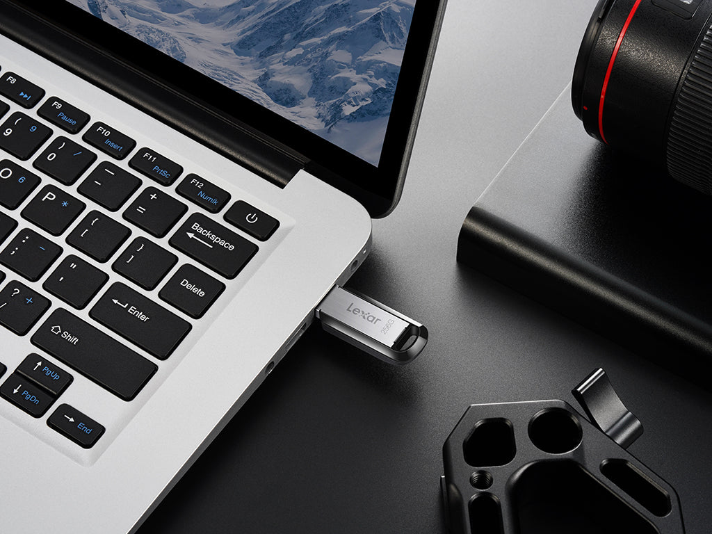 USB ključek Lexar JumpDrive M400, 128GB, USB 3.0, 150 MB/s