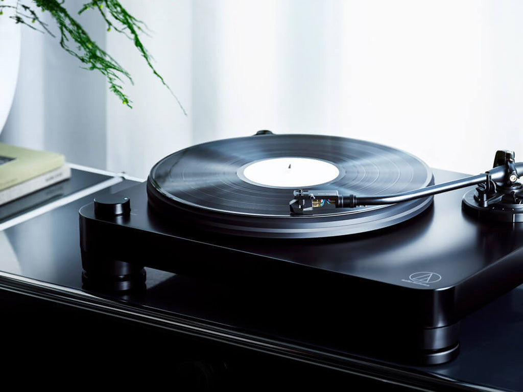 Gramofon Audio-Technica AT-LP7X