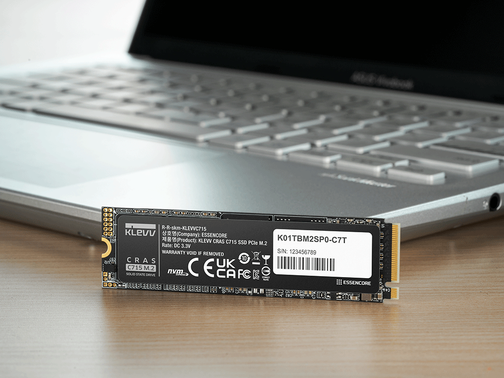 SSD 256GB M.2 80mm PCI-e 3.0 x4 NVMe, 3D TLC, Klevv Cras C715 (K256GM2SP0-C7T)