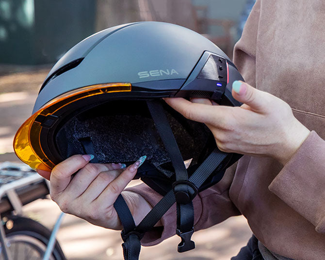 Kolesarska čelada SENA U1 Smart Helmet, Siva, M