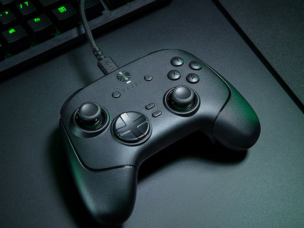 Igralni plošček Razer Wolverine V3 Tournament 8K, PC, črn