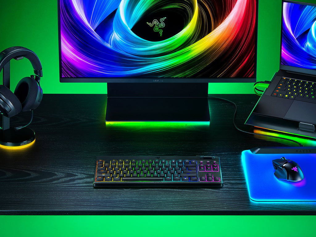 Tipkovnica Razer BlackWidow V4 Low-profile Tenkeyless HyperSpeed, Zelena stikala, US SLO g.