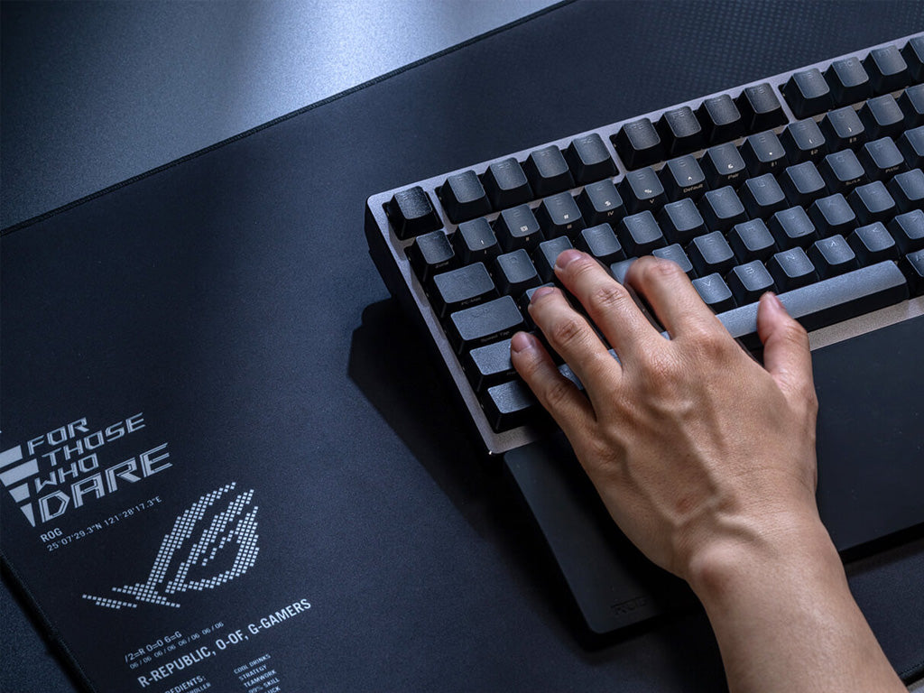 Tipkovnica ASUS ROG Azoth 96 HE Wireless, ROG HFX V2 Analog, PBT, OLED, RGB, USB, US