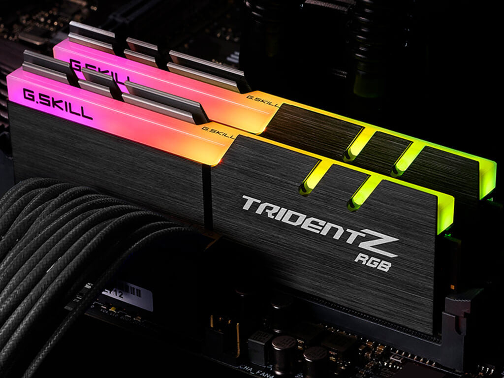 RAM DDR4 32GB Kit (2x16GB) PC4-28800 3600MT/s CL18 1.35V, G.SKILL Trident Z RGB, XMP