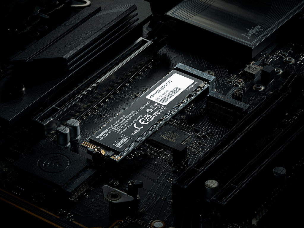 SSD 512GB M.2 80mm PCI-e 3.0 x4 NVMe, 3D TLC, Klevv Cras C715 (K512GM2SP0-C7T)