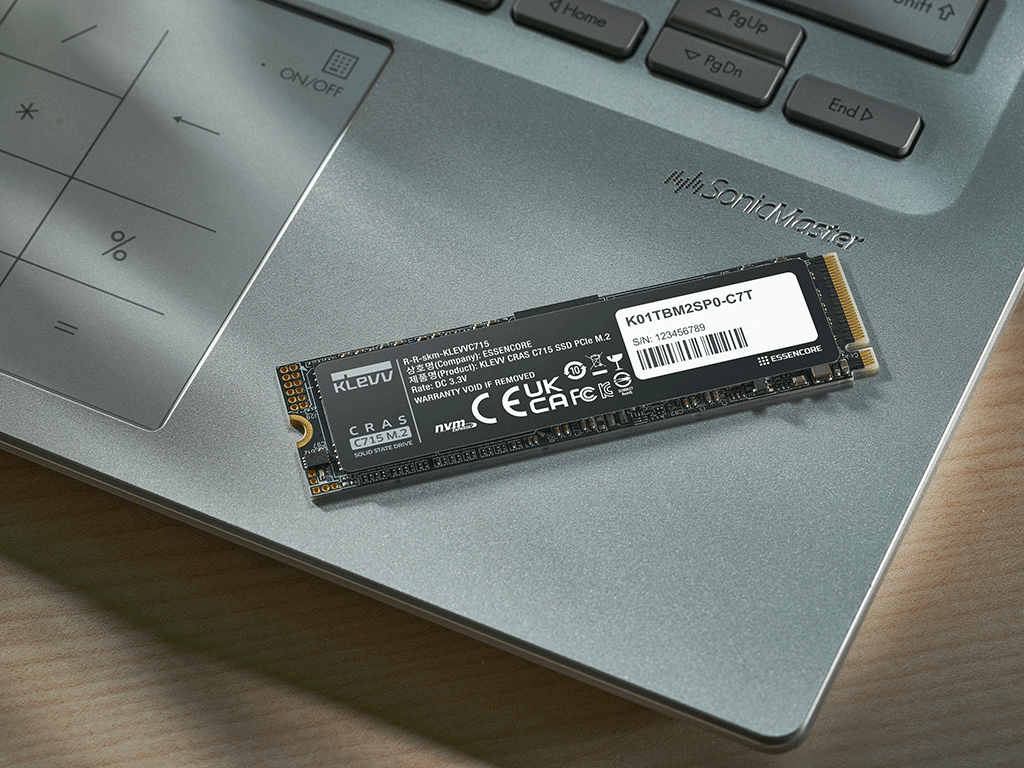 SSD 1TB M.2 80mm PCI-e 3.0 x4 NVMe, 3D TLC, Klevv Cras C715 (K01TBM2SP0-C7T)