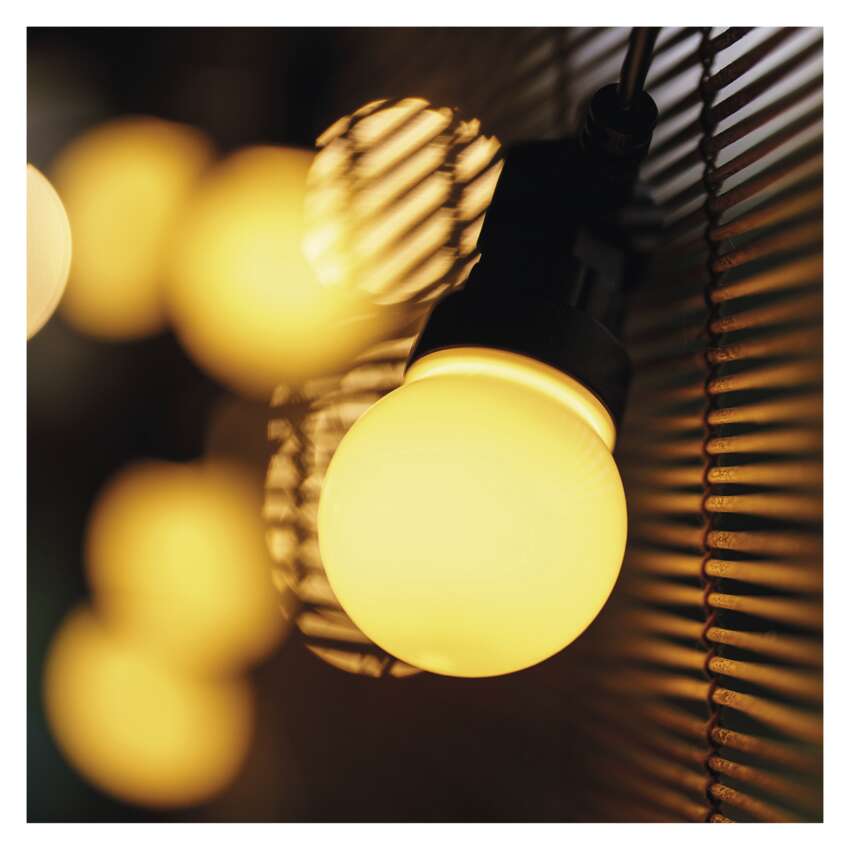 LED svetlobna veriga – 10x party lučke mlečne, 5 m, zunanja in notranja, topla bela
