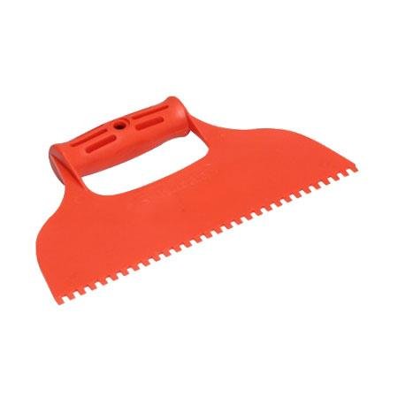 KUBALA LOPATICA Plastična, nazobčena. 235 mm, zob 6x6